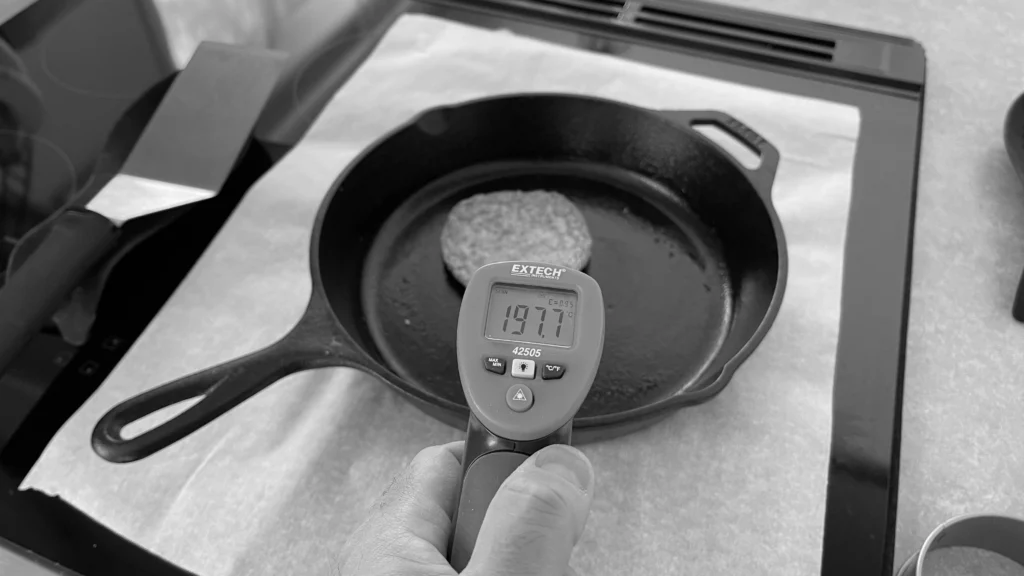 Pan Temperature (197.7°C) While Cooking on Level 3